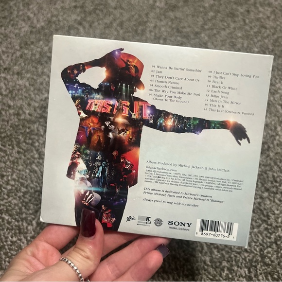 Michael Jackson THIS IS IT Music DVD Set - Picture 4 of 4